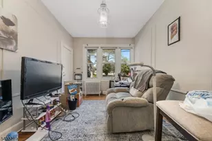 49-51 Caldwell Pl, Springfield, NJ 07081 - Photo 4