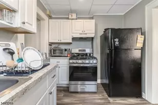 49-51 Caldwell Pl, Springfield, NJ 07081 - Photo 10