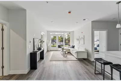 140 W Webster Ave #105, Roselle Park, NJ 07204 - Photo 2