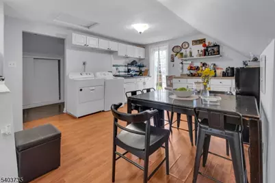 564 Hudson Ave, Weehawken, NJ 07086 - Photo 16