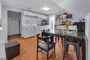 564 Hudson Ave, Weehawken, NJ 07086 - Photo 16