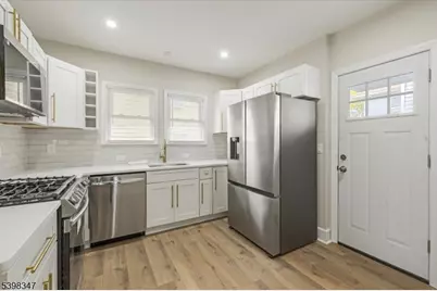 343 17th Ave, Paterson, NJ 07504 - Photo 8