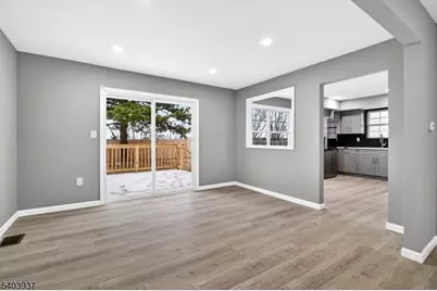 63 Scarlet Dr, Sayreville Boro, NJ 08859 - Photo 16