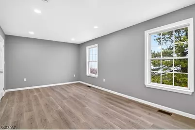 63 Scarlet Dr, Sayreville Boro, NJ 08859 - Photo 26