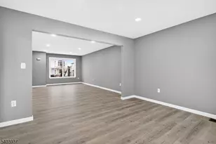 63 Scarlet Dr, Sayreville Boro, NJ 08859 - Photo 12