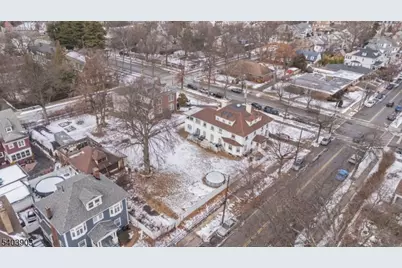 198 Ballantine Pkwy, Newark, NJ 07104 - Photo 8