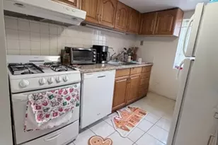 263 Kipp Ave, Hasbrouck Heights, NJ 07604 - Photo 6