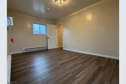 263 Kipp Ave, Hasbrouck Heights, NJ 07604 - Photo 10