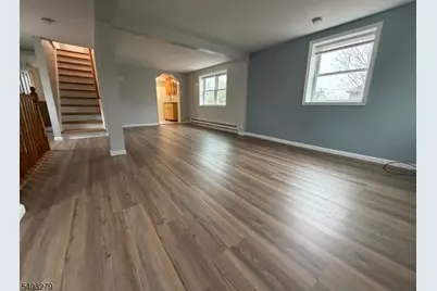 263 Kipp Ave, Hasbrouck Heights, NJ 07604 - Photo 4