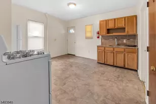 21 Graham Ave, Paterson, NJ 07524 - Photo 6