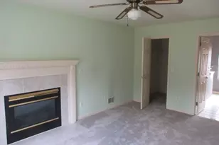 8 Holly Dr, Hamburg, NJ 07419 - Photo 10