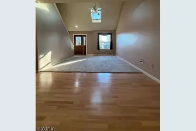 8 Holly Dr., Hamburg, NJ 07419 - Photo 6