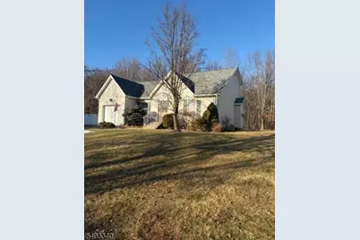 8 Holly Dr., Hamburg, NJ 07419 - Photo 4