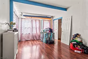 8 Treacy Ave, Newark, NJ 07108 - Photo 4