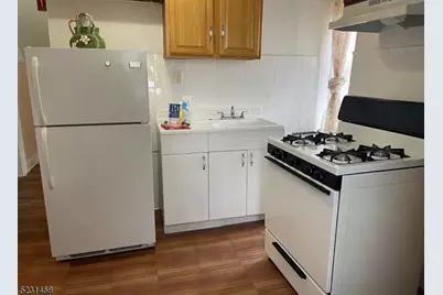 11-13 Carteret St, Newark, NJ 07104 - Photo 4