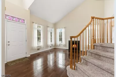 7 Harvard Cir, Montgomery Township, NJ 08540 - Photo 4