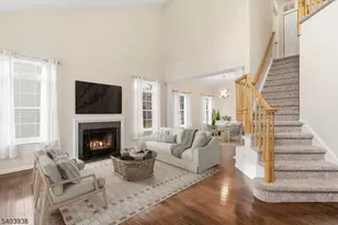 7 Harvard Cir, Montgomery Township, NJ 08540 - Photo 6