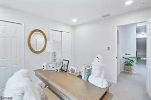 8 Springholm Dr, Berkeley Heights Township, NJ 07922 - Photo 12