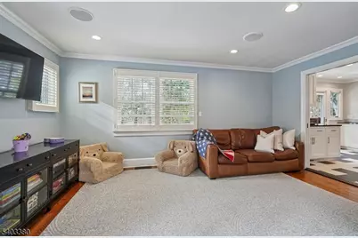 6 Lorraine Rd, Summit, NJ 07901 - Photo 8