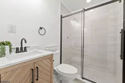 138-140 Monmouth Road, Elizabeth, NJ 07208 - Photo 12