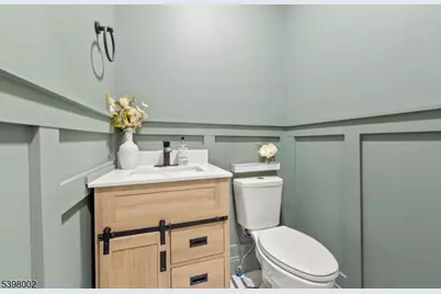 138-140 Monmouth Road, Elizabeth, NJ 07208 - Photo 10