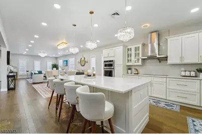 24 Holmes Ln, Wayne Twp., NJ 07470 - Photo 14