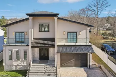 24 Holmes Ln, Wayne Twp., NJ 07470 - Photo 4