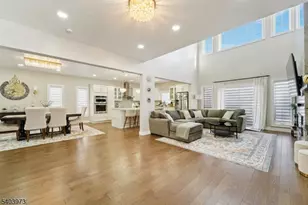 24 Holmes Ln, Wayne Twp., NJ 07470 - Photo 16