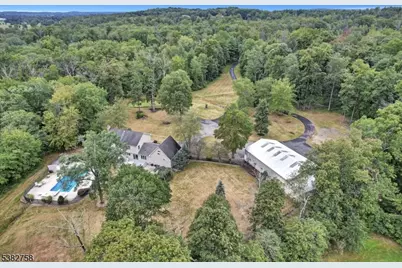 526 County Road 579, Raritan Township, NJ 08551 - Photo 28