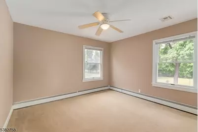 526 County Road 579, Raritan Township, NJ 08551 - Photo 22