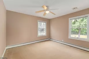 526 County Rd 579, Raritan Township, NJ 08551 - Photo 22