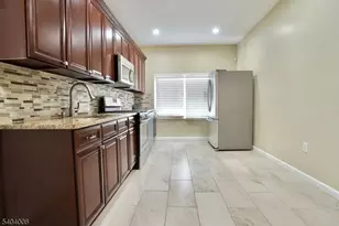 27 Mount Pleasant Ave U, Belleville, NJ 07109 - Photo 4