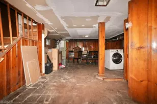 425 Dewitt Ave, Belleville, NJ 07109 - Photo 14