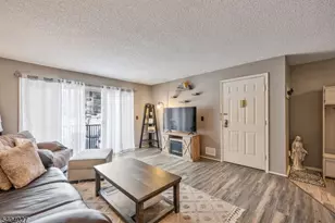 197 Robertson Way, Lincoln Park, NJ 07035 - Photo 4