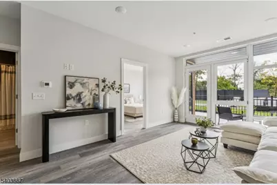 140 W Webster Ave #204, Roselle Park, NJ 07204 - Photo 4