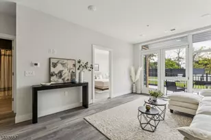 140 W Webster Ave, Roselle Park, NJ 07204 - Photo 4