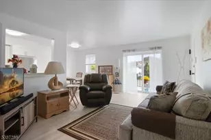 1004 Unicorn Way, Clifton, NJ 07011 - Photo 4