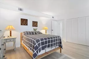 1004 Unicorn Way, Clifton, NJ 07011 - Photo 10