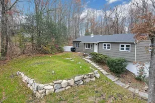 19 Courtland Dr, Wantage, NJ 07461 - Photo 2