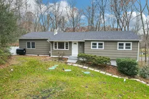 19 Courtland Dr, Wantage, NJ 07461 - Photo 1