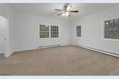 19 Courtland Dr, Wantage, NJ 07461 - Photo 14