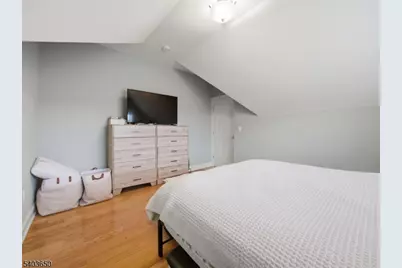 28A Gates Ave #A, Summit, NJ 07901 - Photo 18