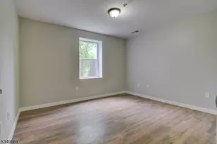 131 Schley St, Newark, NJ 07112 - Photo 14