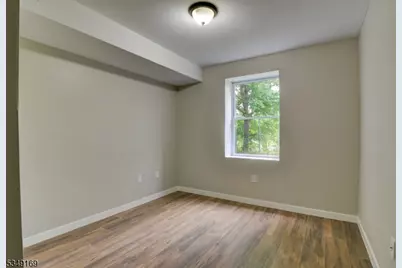 131 Schley St, Newark, NJ 07112 - Photo 18