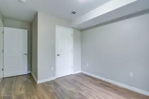 131 Schley St, Newark, NJ 07112 - Photo 20