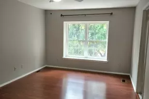 182 Scobee Ln, Franklin Township, NJ 08873 - Photo 8