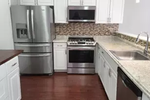 182 Scobee Ln, Franklin Township, NJ 08873 - Photo 4