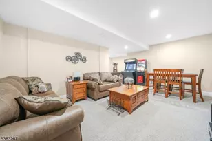 8 Hemingway Dr, Alexandria Township, NJ 08848 - Photo 32