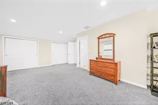 8 Hemingway Dr, Alexandria Township, NJ 08848 - Photo 28