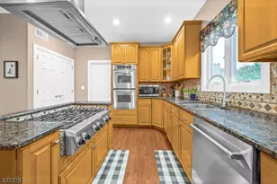 8 Hemingway Dr, Alexandria Township, NJ 08848 - Photo 4